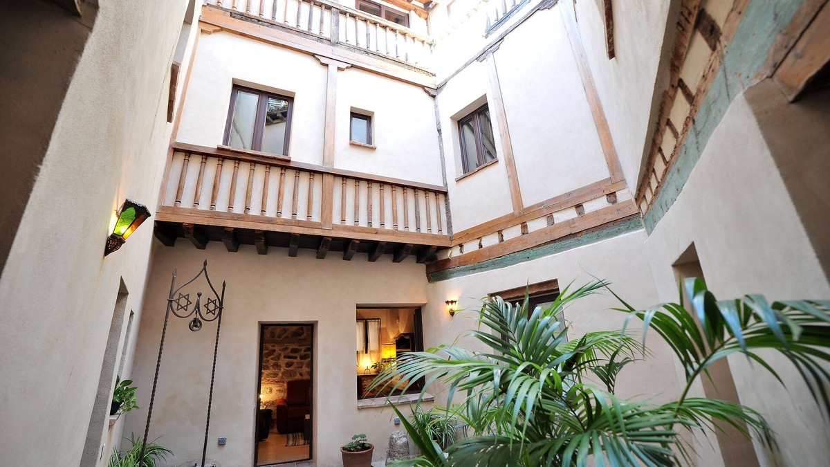 Toledo City Center Apartment | Céntrico impresionante apartamento con patio privado