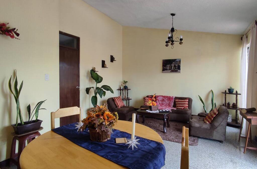 Zona 11 Apartment | Cómodo y centrico apartamento en zona 11