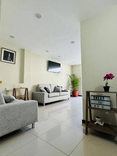 Cerro Colorado District Apartment | Cómodo y hermoso departamento amoblado