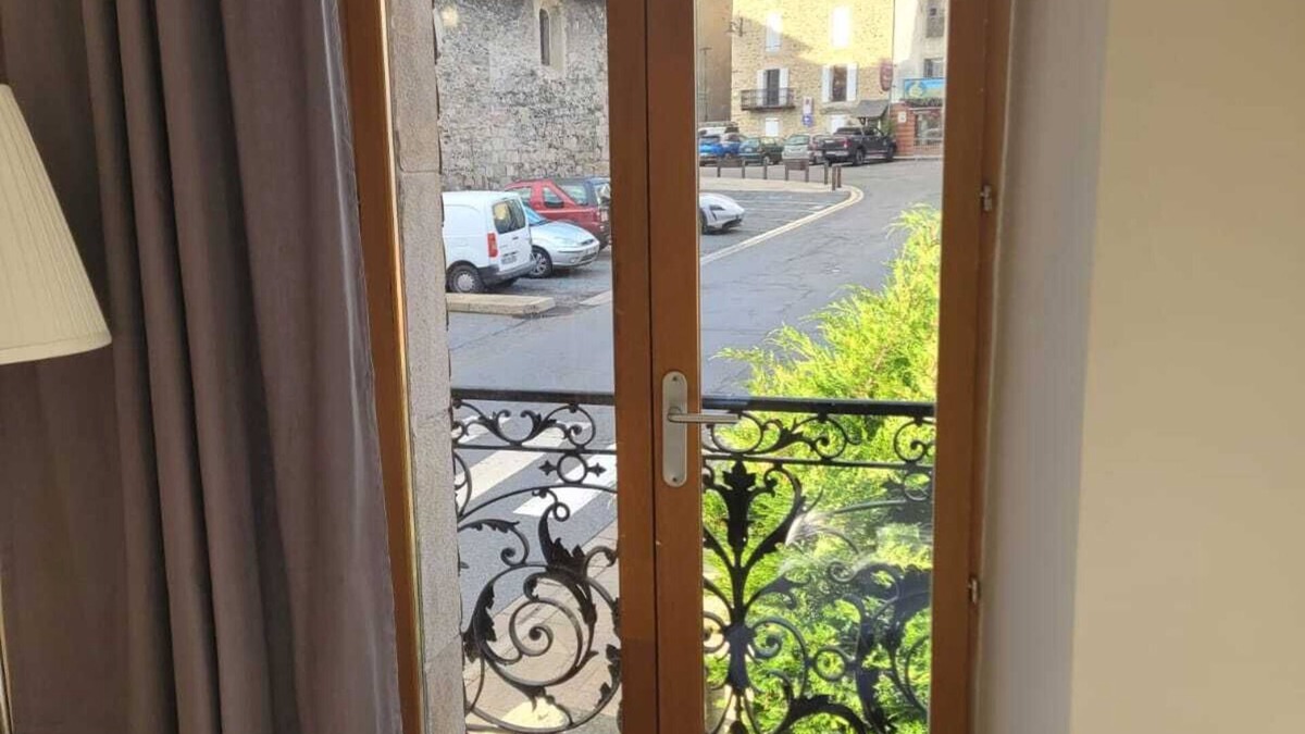 Formigueres House | C'est dans notre Cocoon face au coeur du Village de formiguere.