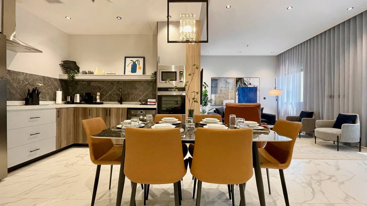 Al Aqiq Apartment | C Living - Premium 3 Bedroom with Large Windows