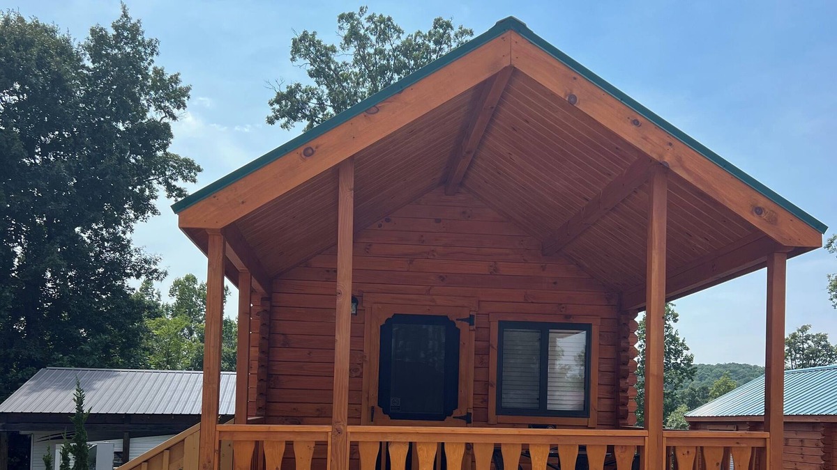 Marion Cabin | C21 cabin in private gated camping resort. Perfect for a family get away.