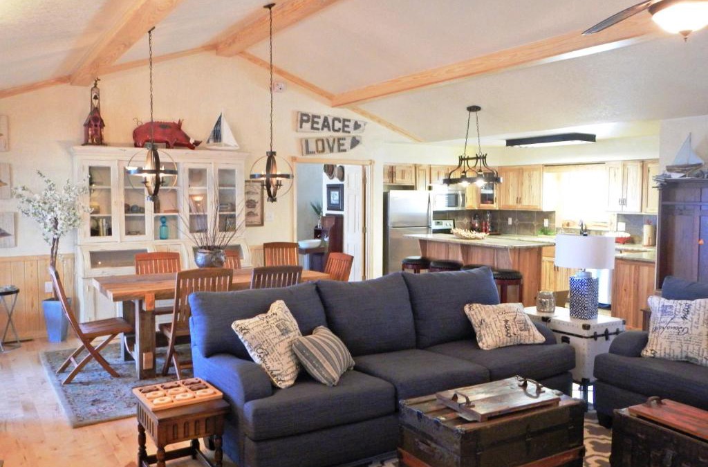 Mount Ida House | C21, Three bedroom, three bath log-sided, luxury Harbor North cottage with hot tub cottage