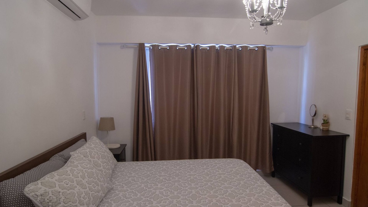 Lope De Vega Apartment | C4 BEST REVIEWS! SPACIOUS 1BR APT IN NACO