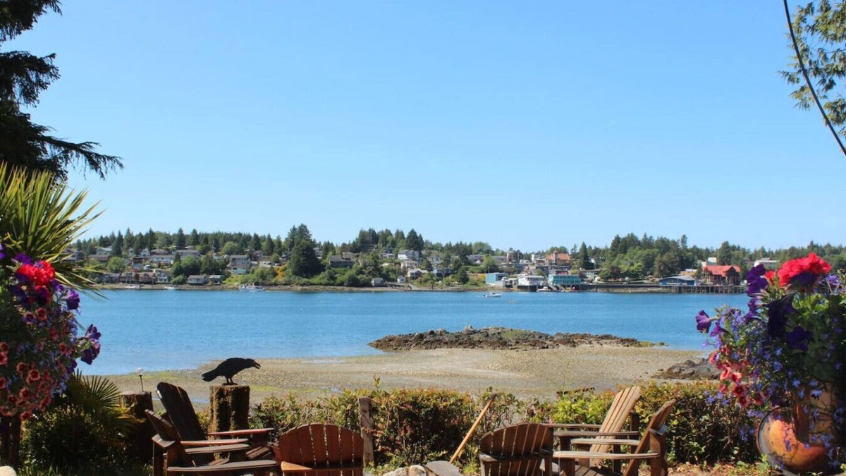 Ucluelet Hotel | Inner Cove - private ocean room, hot tub access