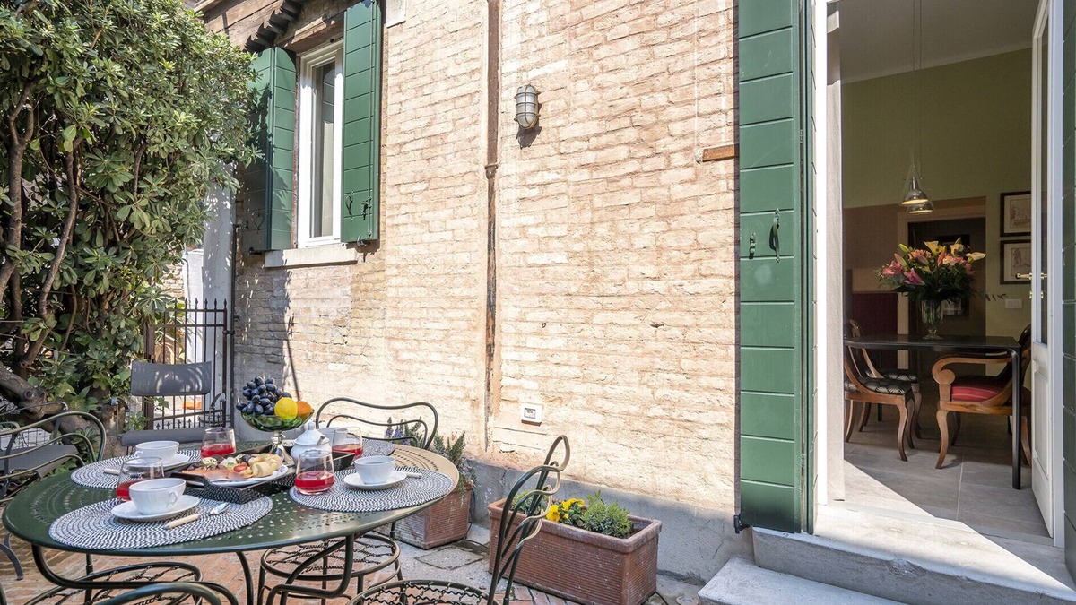 Dorsoduro Apartment | Ca' Margherita Apartment in Dorsoduro