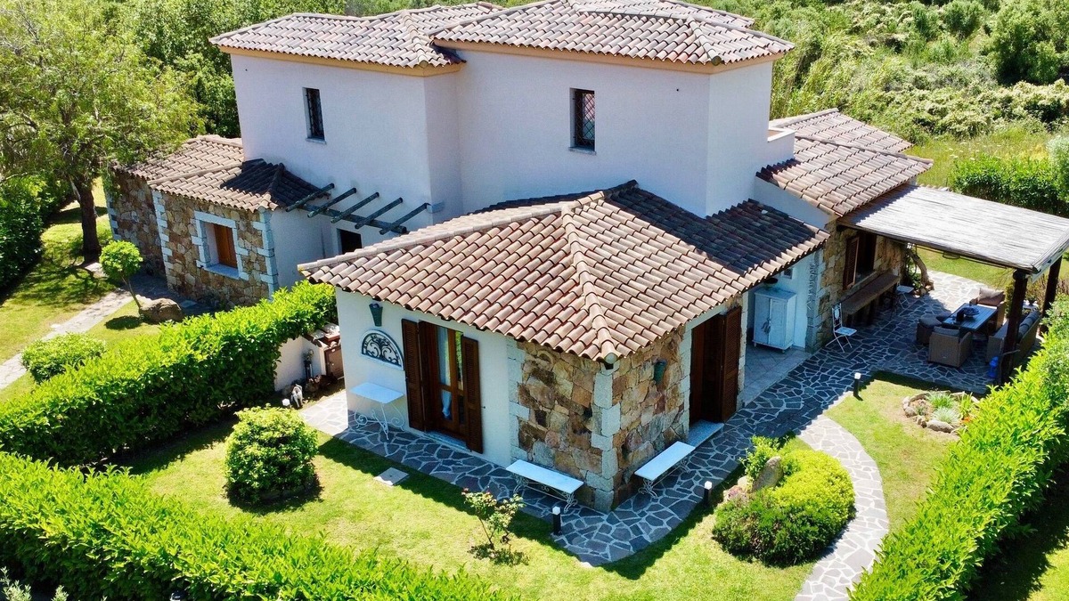 Monte Petrosu Villa | Ca' Mirto, a charming villa next to dream beaches