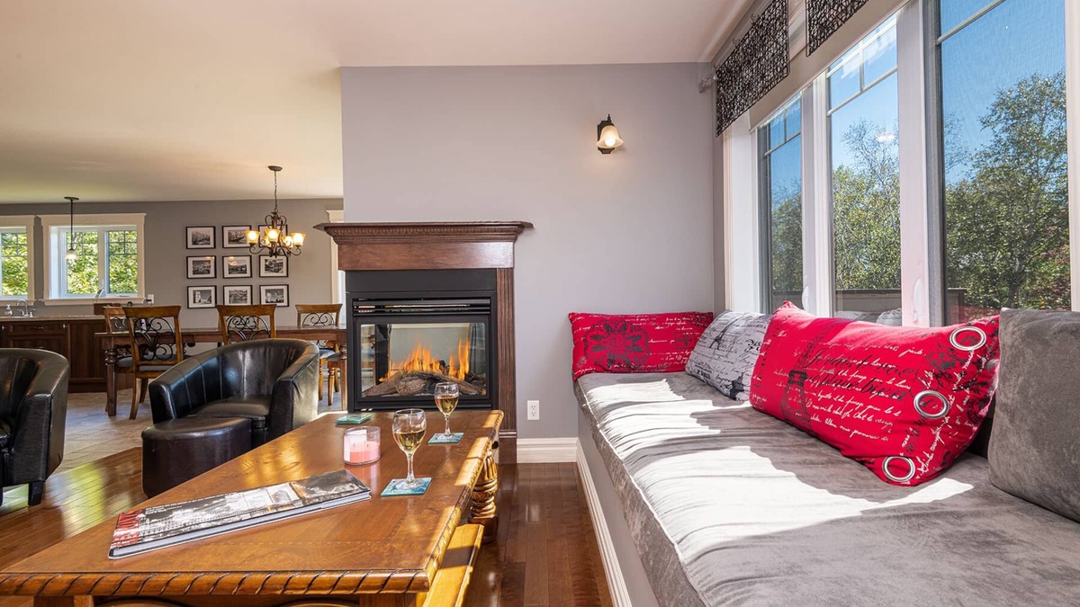 Petite-Riviere-Saint-Francois Cottage | Charlevoix vacation home - Spa et Repos 10 minutes from the Massif
