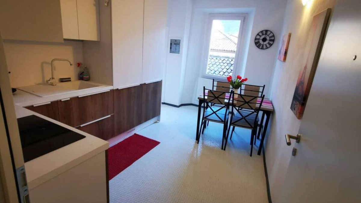 Tremona Apartment | Ca Sistina Red
