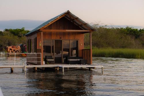 Peten Cabin | Cabaña Colibrí