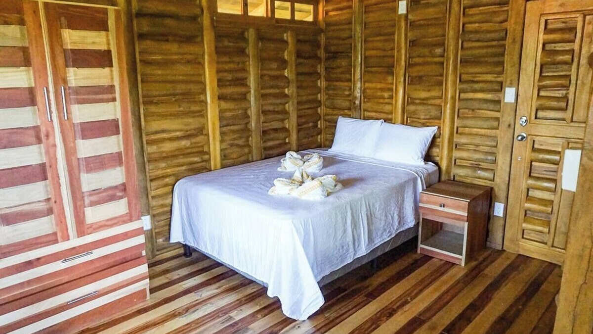 Samara House | Cabaña Cocodrilo