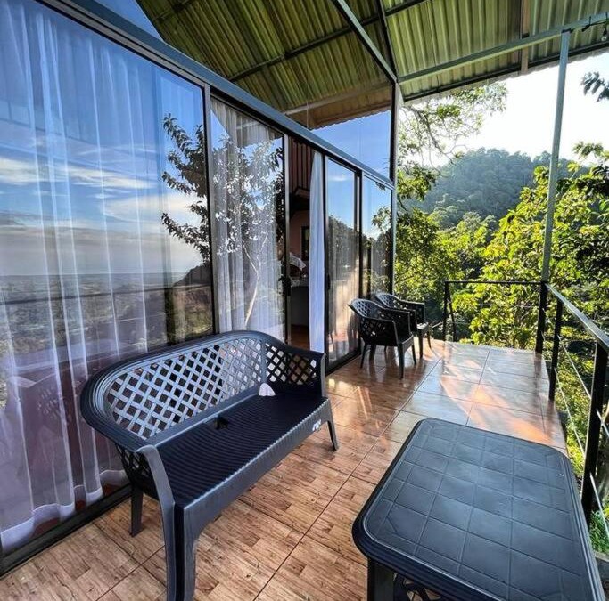 Canton Parrita Ski Chalet | Cabaña de Montaña