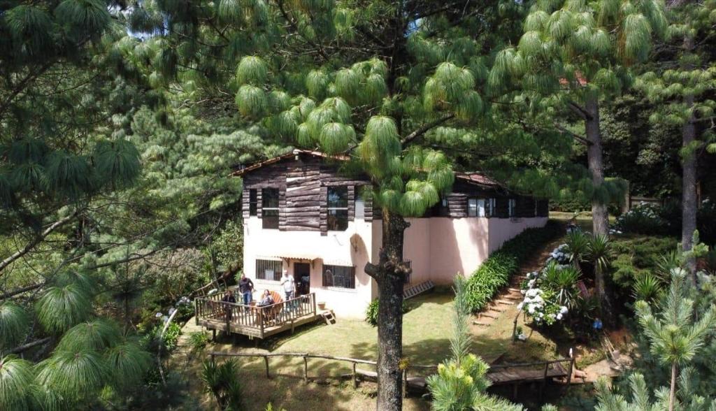 Nueva Concepcion Ski Chalet | Cabaña “Los Pinabetes”