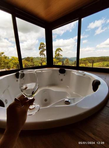 Capitao House | Cabana com hidro e natureza!