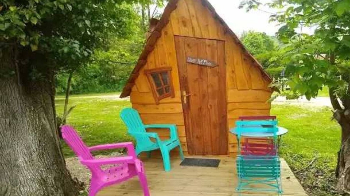 Bar-sur-Aube Cabin | Cabane 2 étoiles - Piscine - eeceag