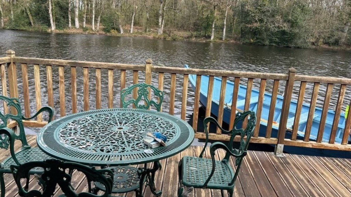 Trebedan Ski Chalet | Cabane Bord de lac