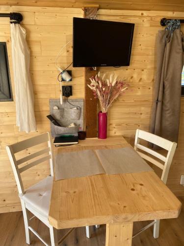 Saint-Vincent-de-Paul Ski Chalet | cabane