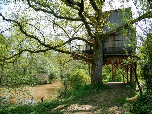 Sadirac Other | Cabane perchée - lac privé, spa & nature
