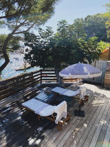 Le Pradet House | Cabanon moderne, les pieds dans l'eau, 2 chambres