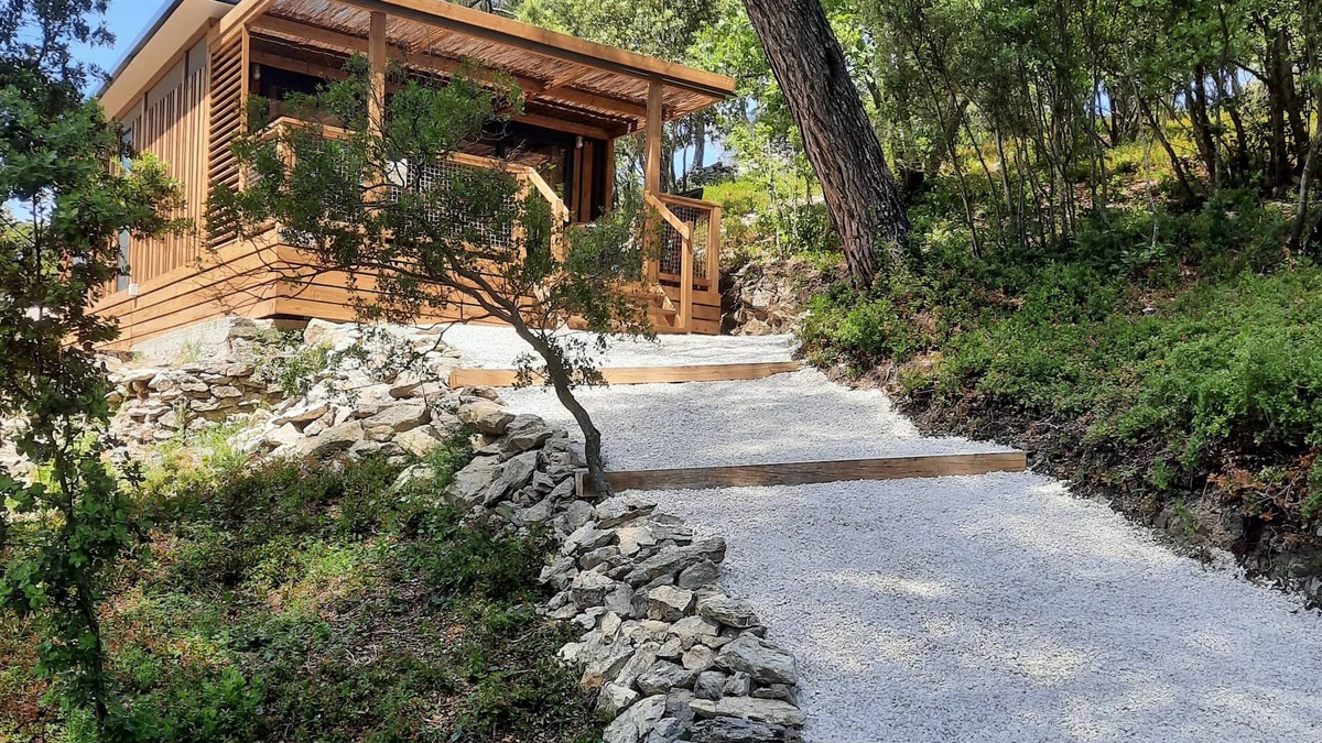 Simiane-Collongue Ski Chalet | Cabanon nestled in the pines between Aix and Marseille with large swimming pool