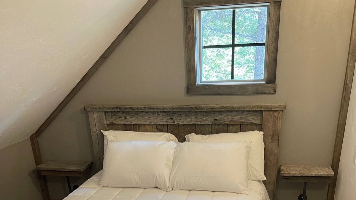 Whitefish Cabin | Cabin #3 at Grizzly Ridge Retreats