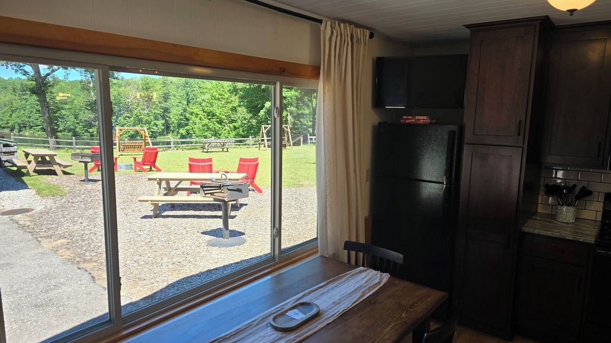 Lake Ann Cabin | Cabin #3- Sleeping Bear Resort