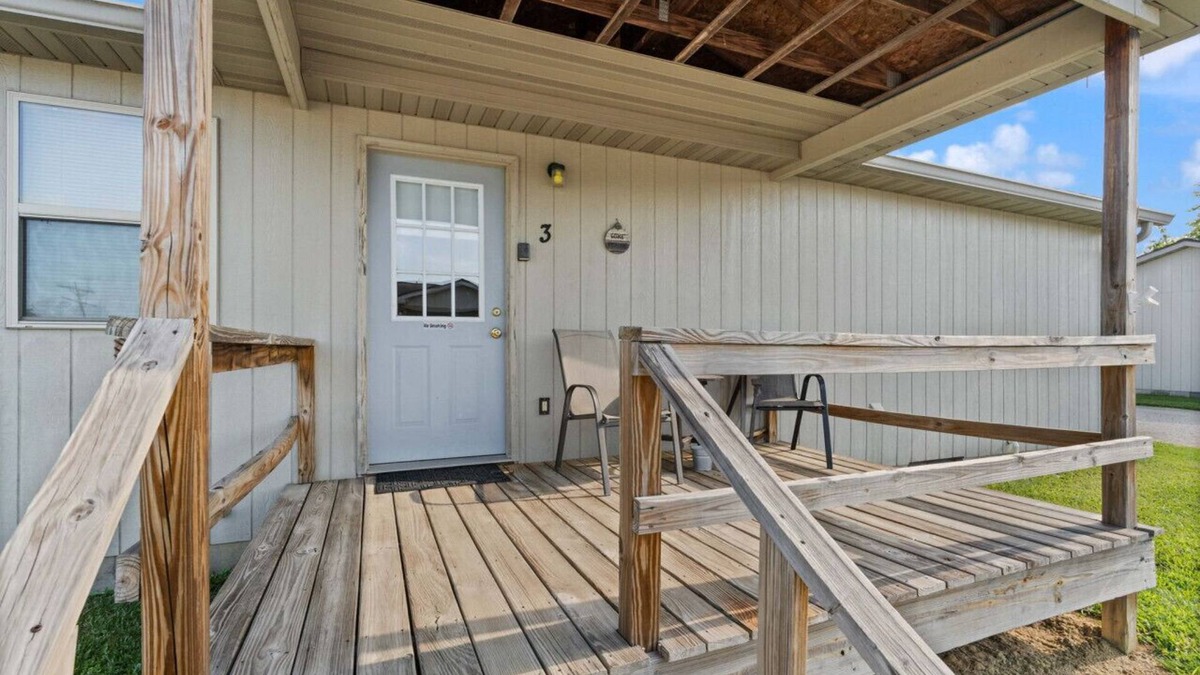 Eckerty House | Cabin 3 The Village @ Patoka Lake