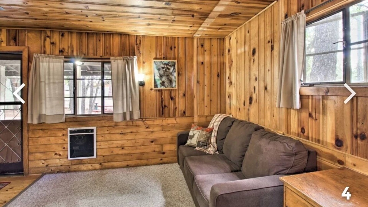 Pinetop-Lakeside Cottage | Cabin 4 Hidden Rest Resort