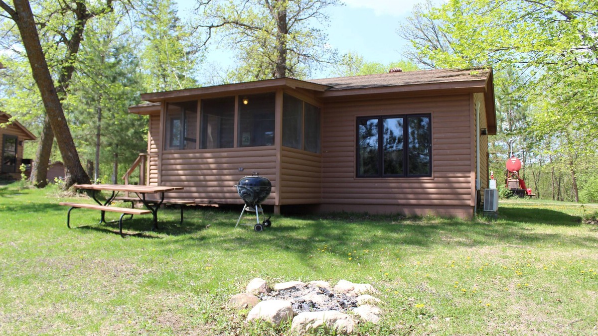 Park Rapids Cabin | Cabin #6 Cozy Lakefront Cabin