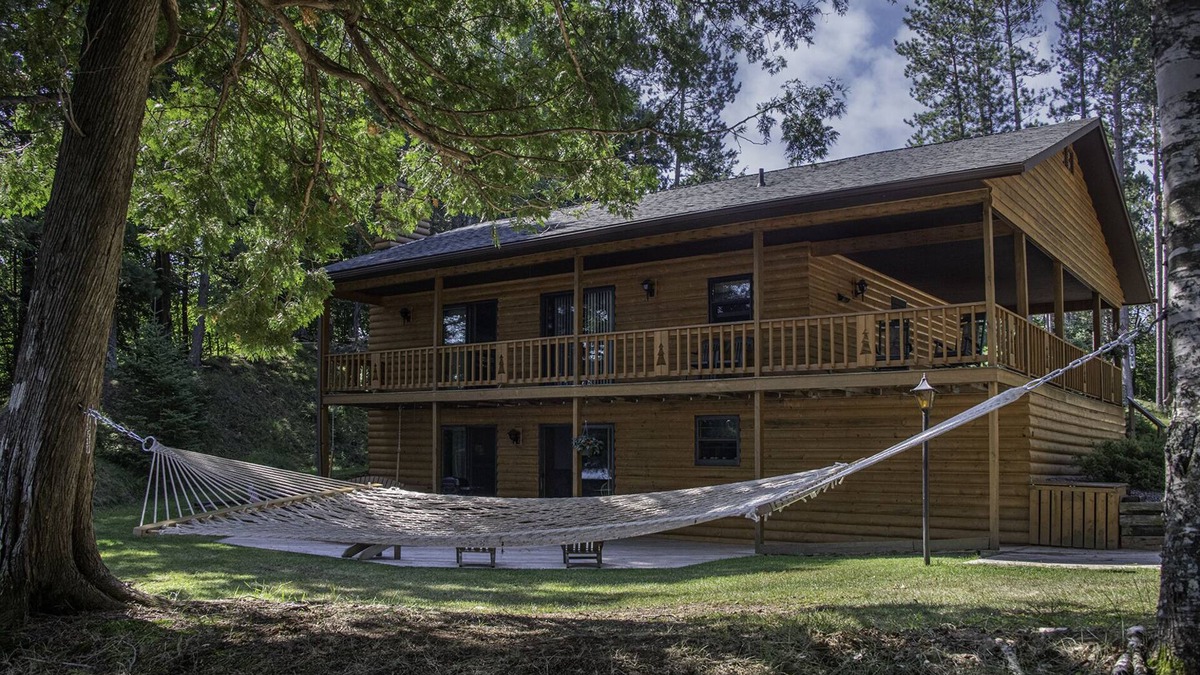 Watersmeet Cabin | Cabin 7 on Cisco Chain of Lakes