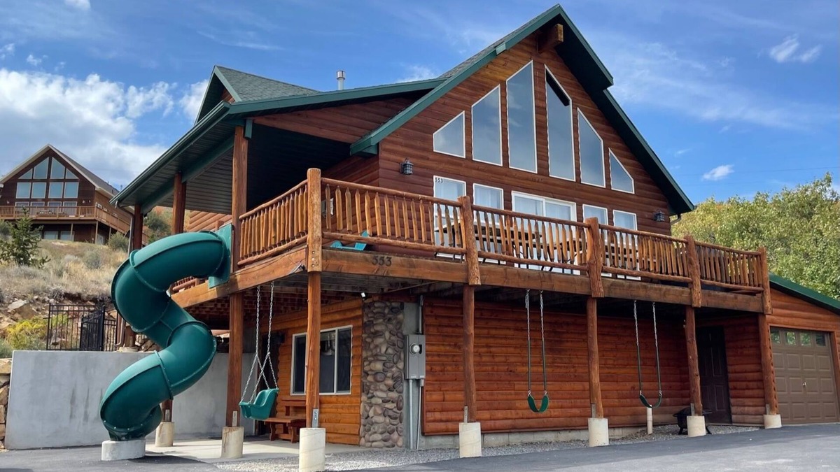 Harbor Village House | Cabin By the Lake at Bear Lake