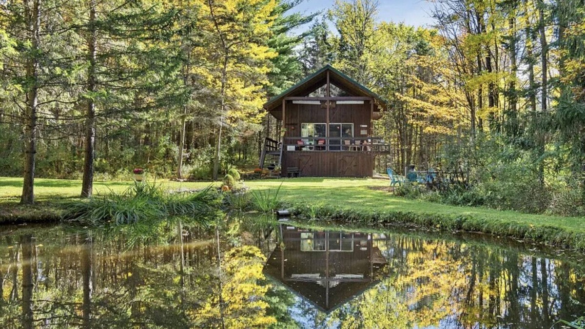 Branchport Cabin | Cabin in the woods near the Finger Lakes