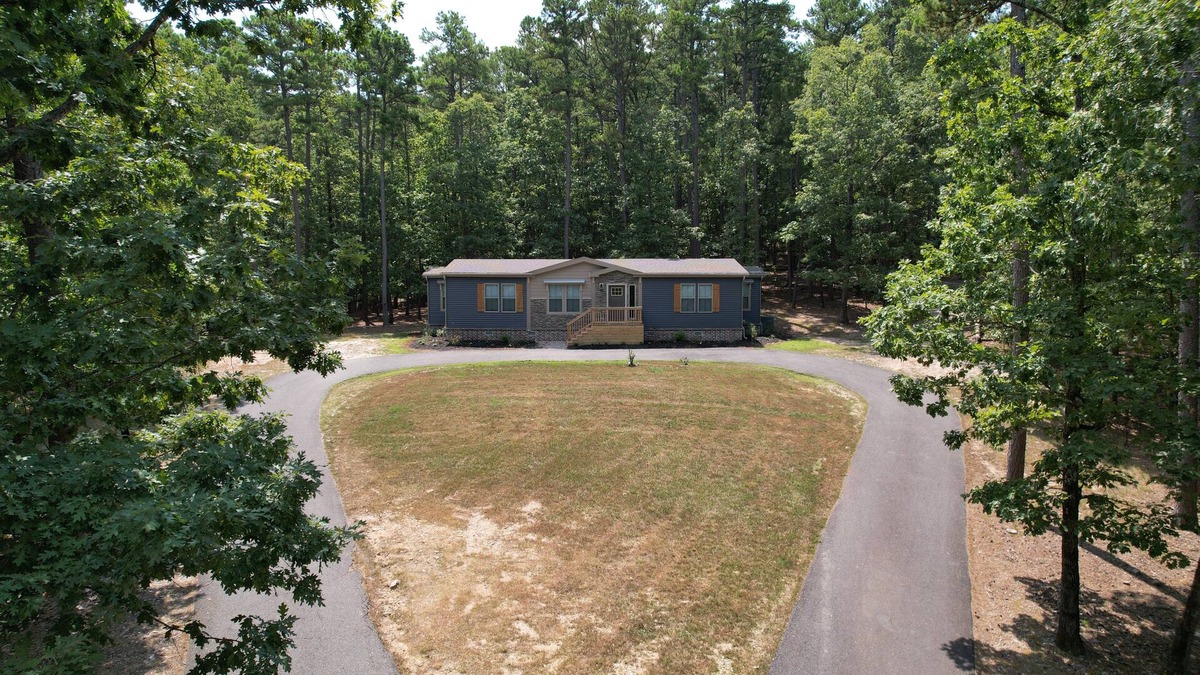 Royal Cabin | Cabin K, Beautiful 3 bedroom Cabin On Lake Ouachita!