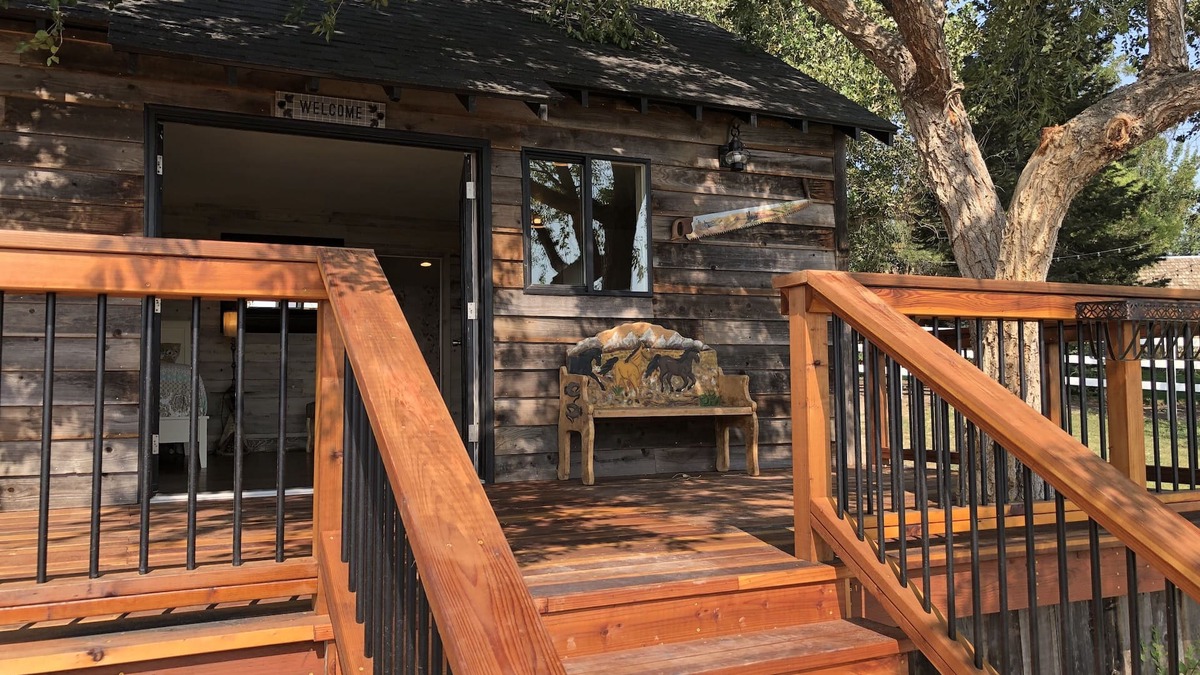 Marsing Cabin | Cabin on the Cliff of the Snake River