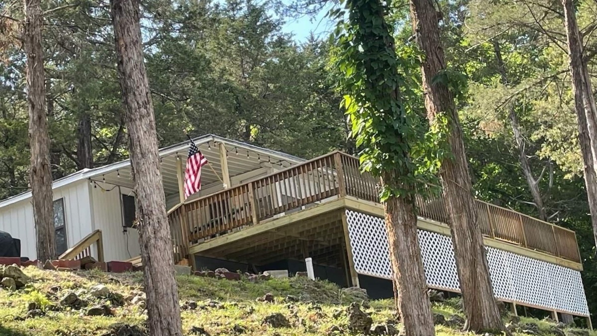 Roach House | Cabin on the Hill