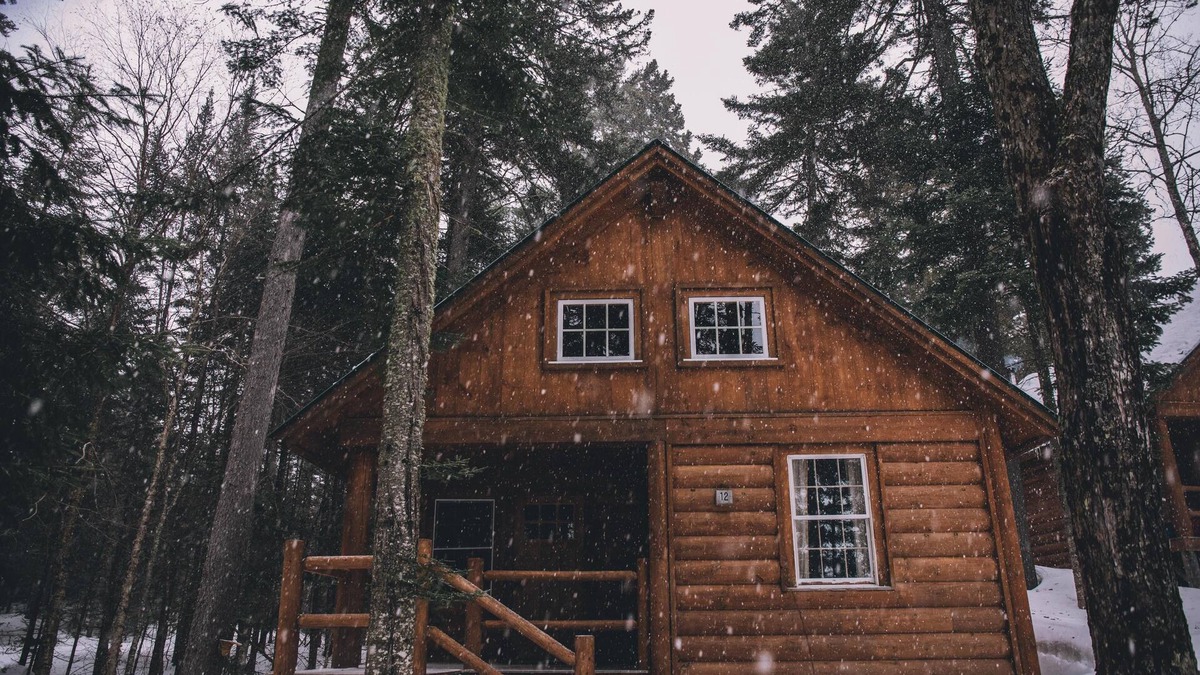 Monson House | Cabin, Queen Bed, 2 Bunks, Private Bath