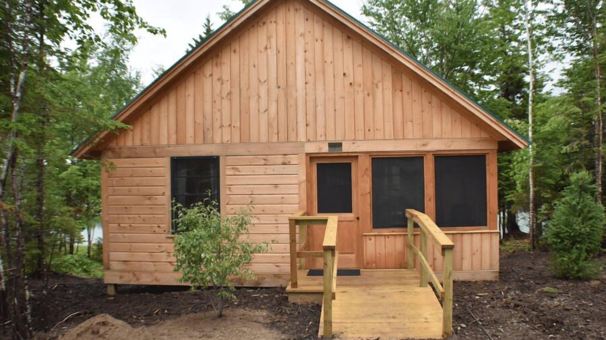 Greenville House | Cabin, Queen, Double, Twin, Private Bath ADA