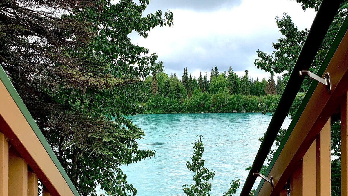 Soldotna Condo | Cabin-Style Condo on World-Famous Kenai River