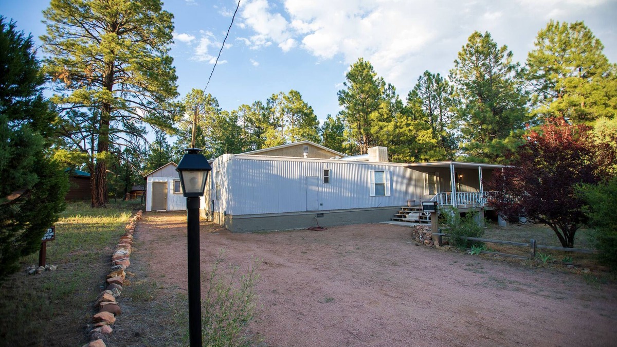 Overgaard Cabin | Cabin Style Home Among Ponderosa Pines