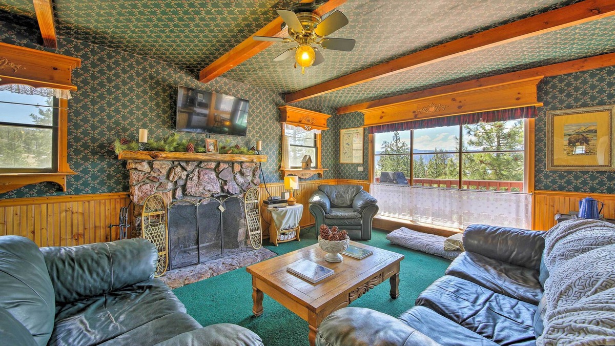 Fawnskin Cabin | Cabin w/Deck & Views Steps from Big Bear Lake
