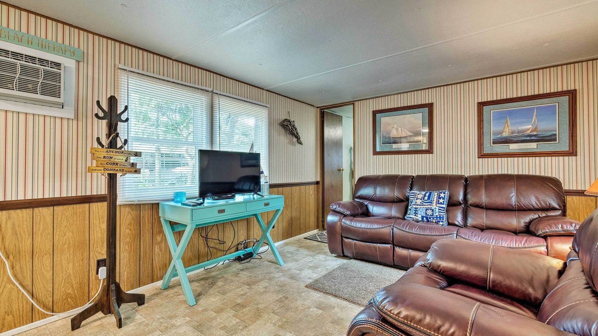 Steinhatchee Cabin | Cabin w/Fire Pit, Walk to Steinhatchee River!