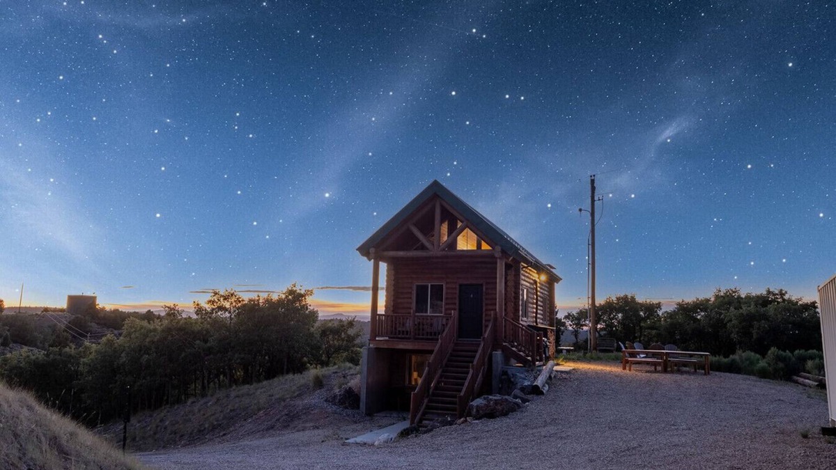 Alton Cabin | Cabin w/Views Near Zion & Bryce