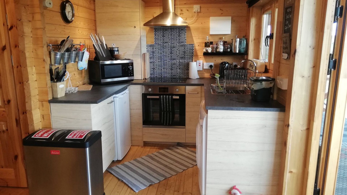 Killotteran House | Cabin with mountain view