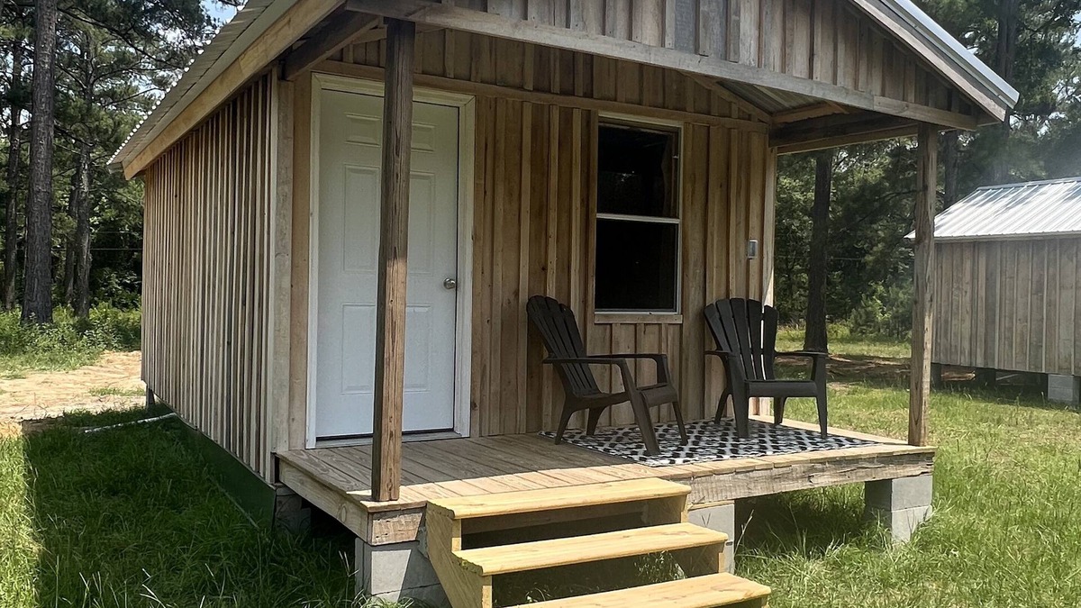 Hartford Cabin | Cabins at Grizzly Ranch!