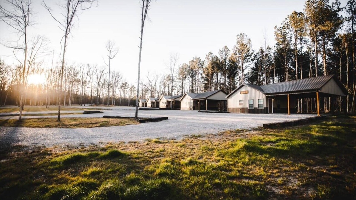 Wilsonville Cabin | Cabins Of Lay Lake at Beeswax Cabin #1