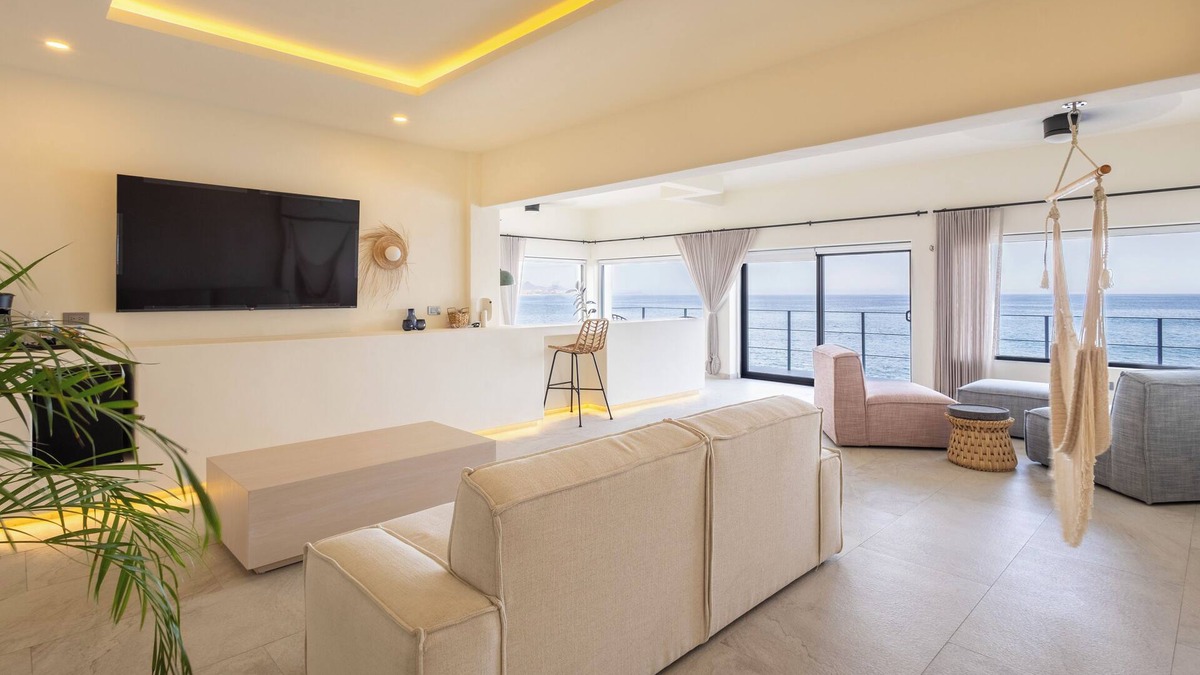 San Jose del Cabo Hotel | Cabo Break Deluxe Suite with ocean view
