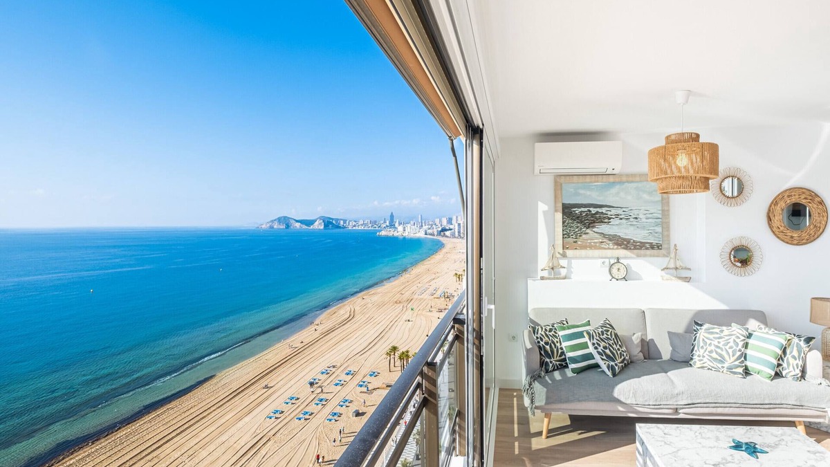 Benidorm Apartment | Cachirulo Deluxe Apartment 13-B Levante Beach