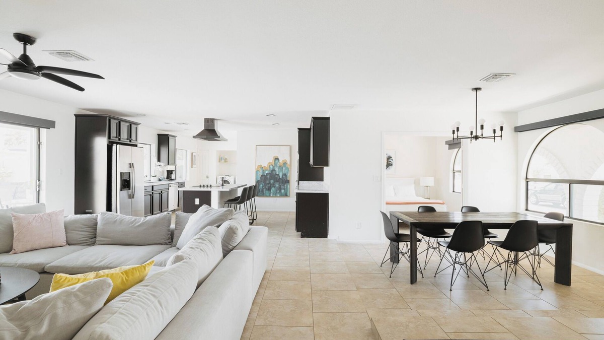 Raskin Estates House | Cactus Breeze by Luxekey | 4BD Mins to Mayo Clinic & Scottsdale Quarter w/Pool