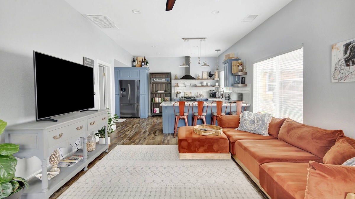 Paso Robles Cottage | Cactus Casa - Pet, king bed, wlk2DT, Chef's kitchen