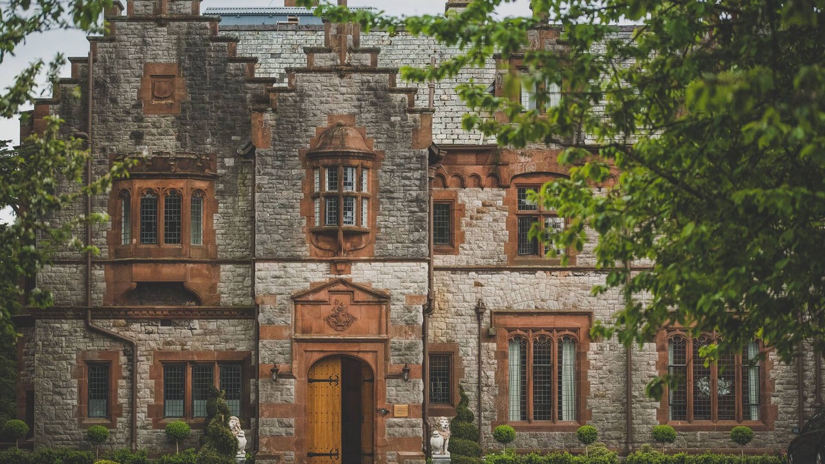 Conwy Hotel | Caer Rhun Hall Hotel